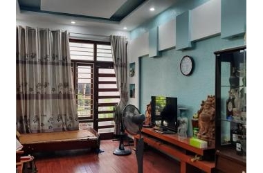 BÁN GẤP NHÀ PHỐ ĐỖ ĐỨC DỤC, NAM TỪ LIÊM,33M2 X 5 TẦNG, OTO ĐỖ CỔNG,CÁCH MẶT PHỐ 10M OTO TRÁNH,3.3 TỶ